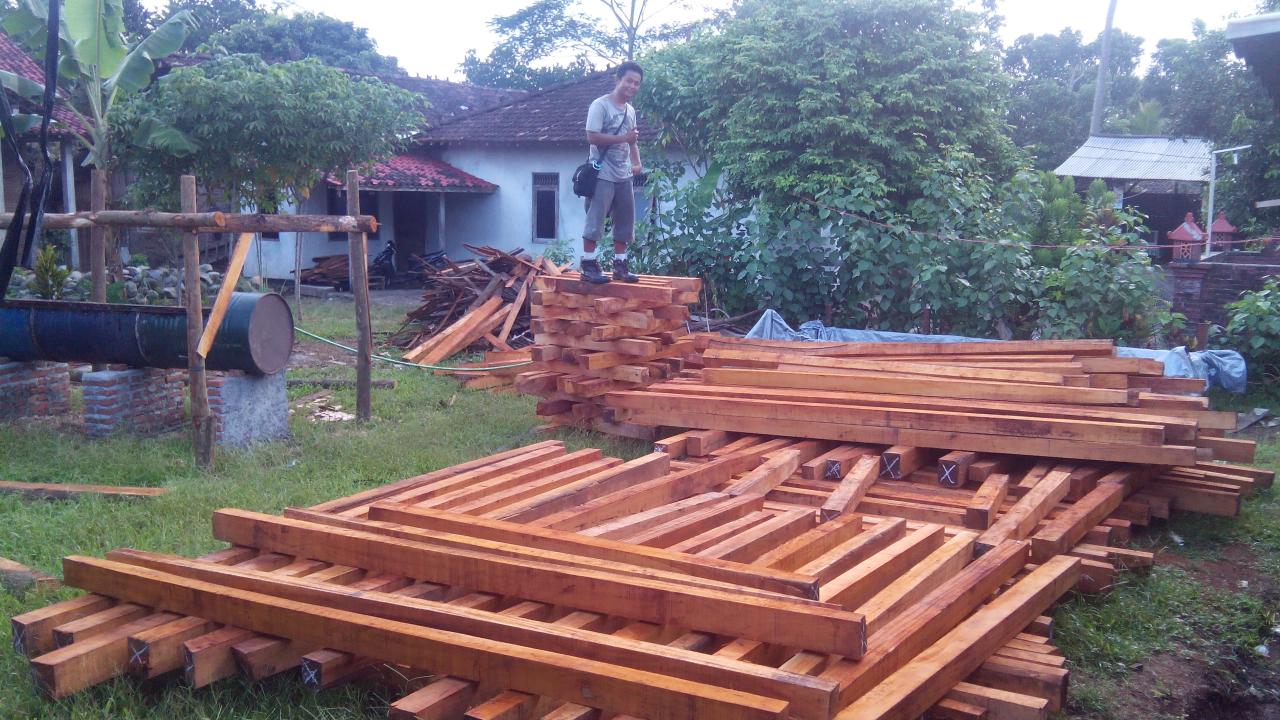 Jasa Pembuatan Rumah Kayu Wonotunggal