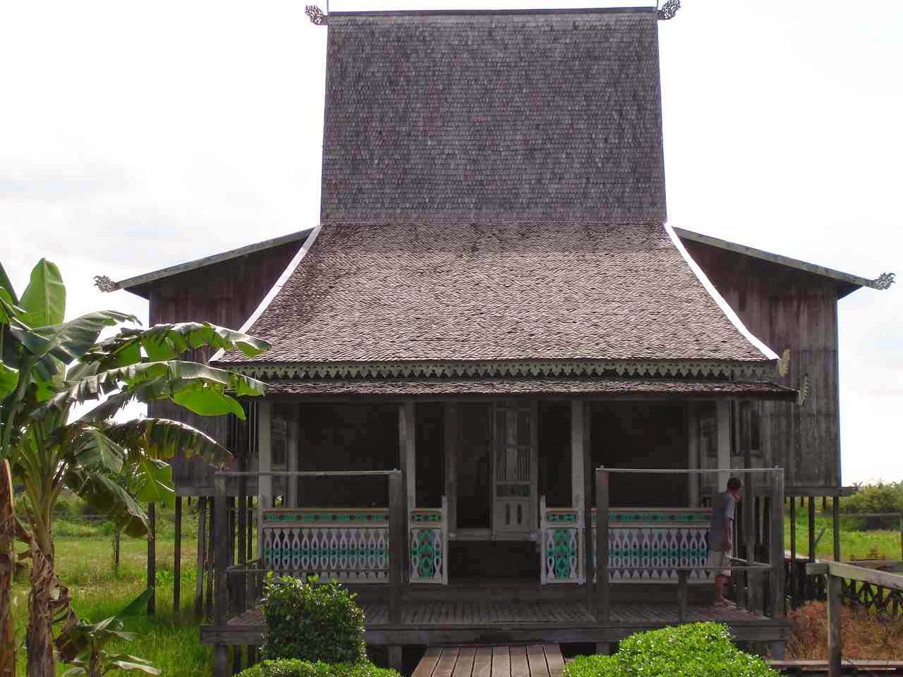 Jasa Pembuatan Rumah Kayu Banjar Jawa