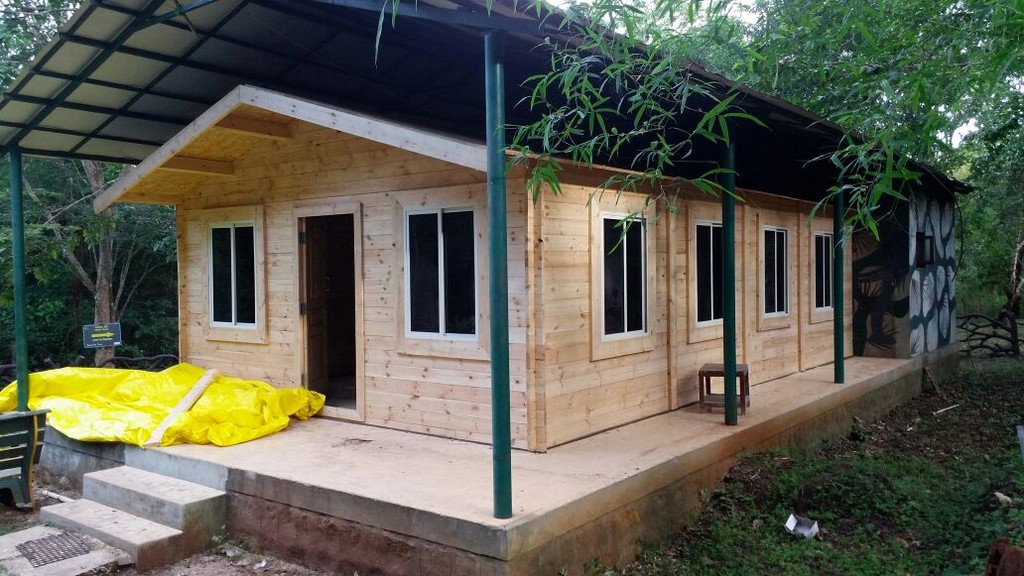 Kontraktor Pembuatan Rumah  Kayu Gorontalo TERMURAH
