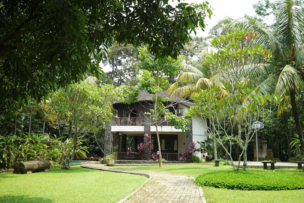 Jasa Pembuatan Villa Kayu Kota Bogor TERPERCAYA